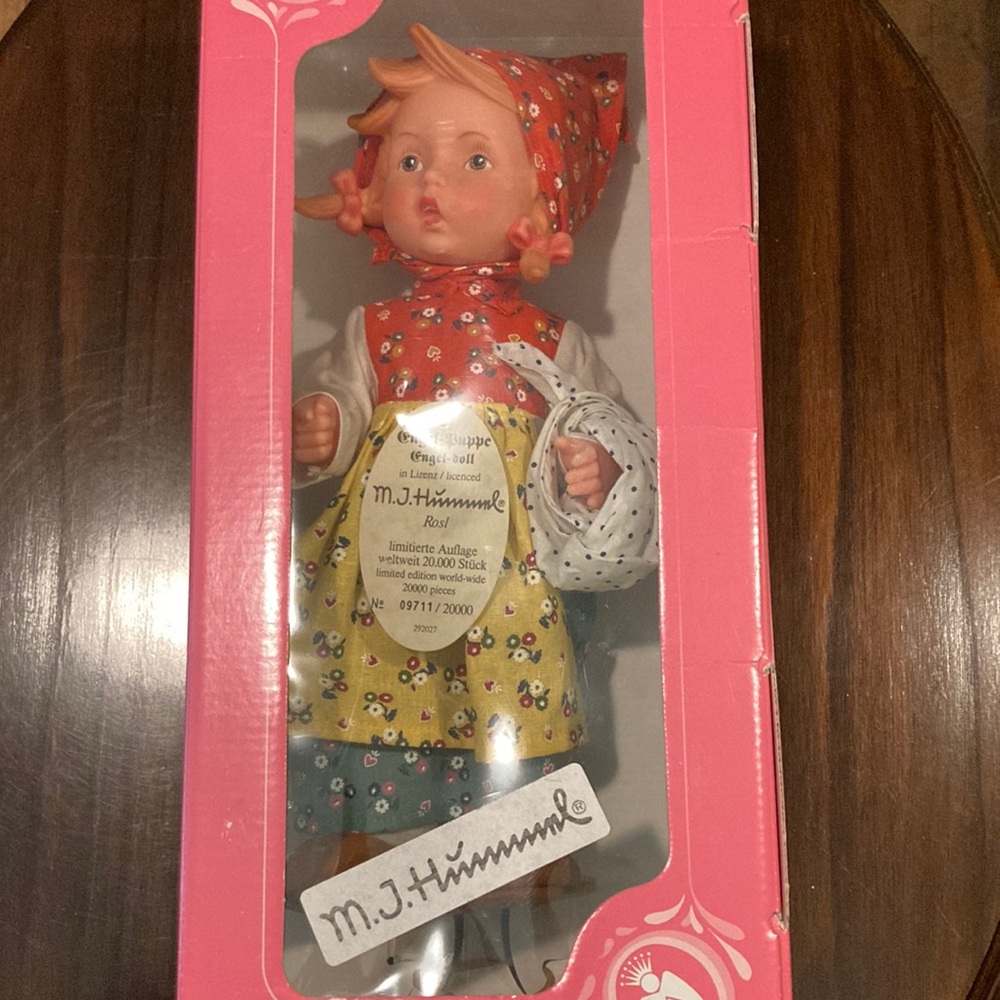 M.J.Hummel Rosl Limited Edition 20000 pieces No 09711/20000 Complete in box!!